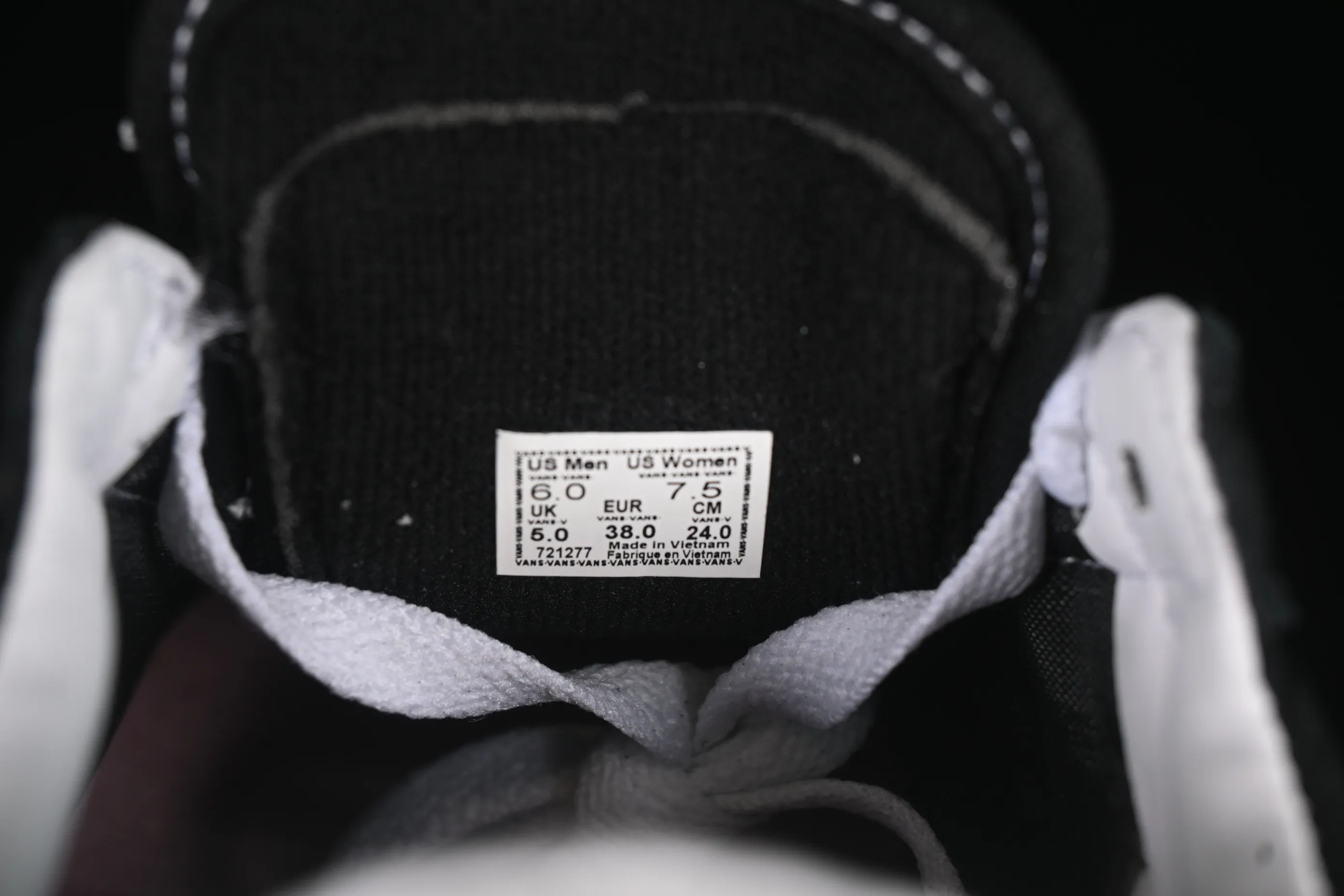 All categories Vans Vans series Vans Low Vans low-top Vans Super Lowpro Vans retro fashion comfortable versatile casual sneakers VN000D83BR1